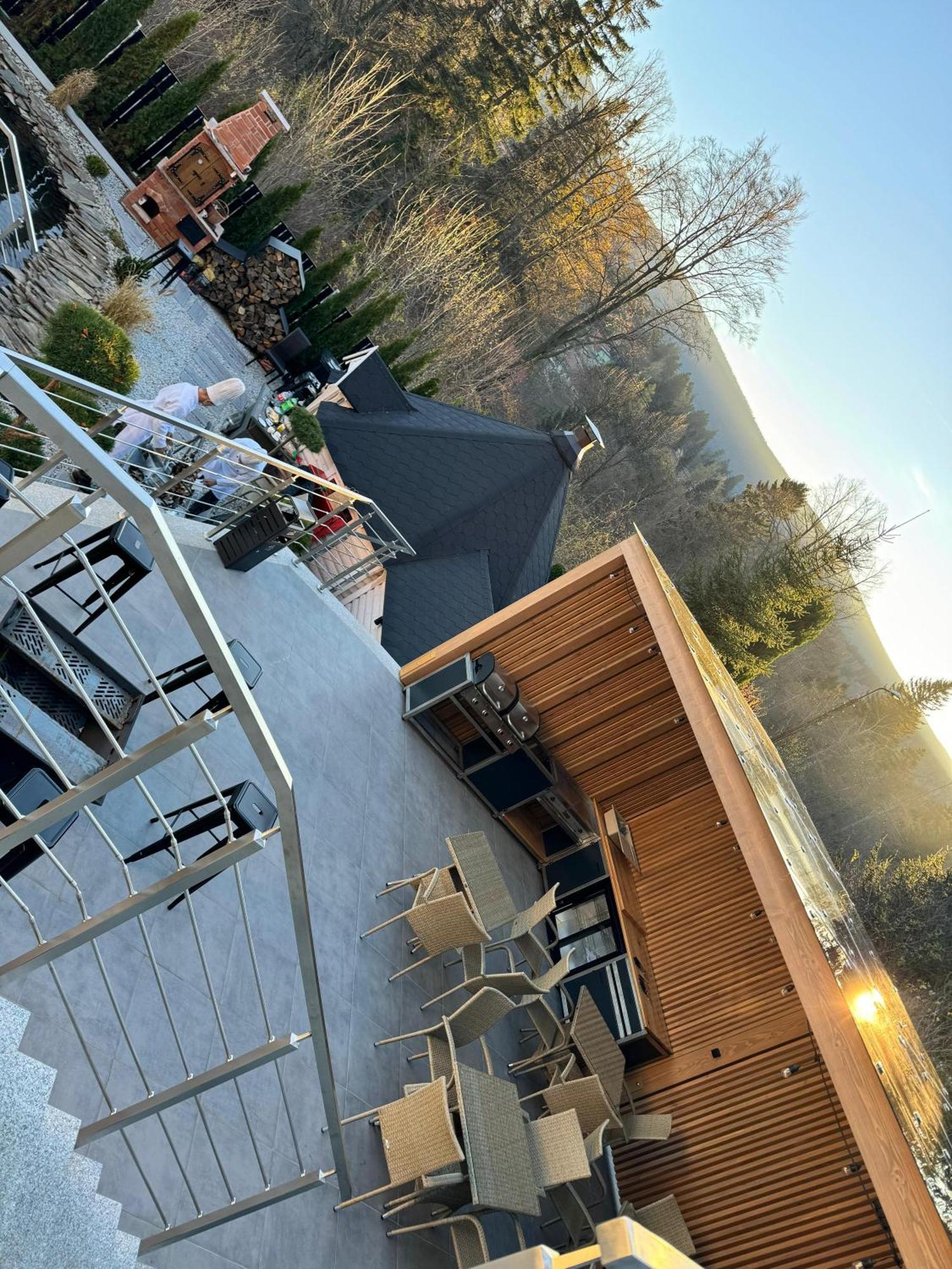 Mountain Spring Apartment